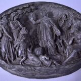 Sculpture / bas relief in patinated stucco - Jesus Prechant.