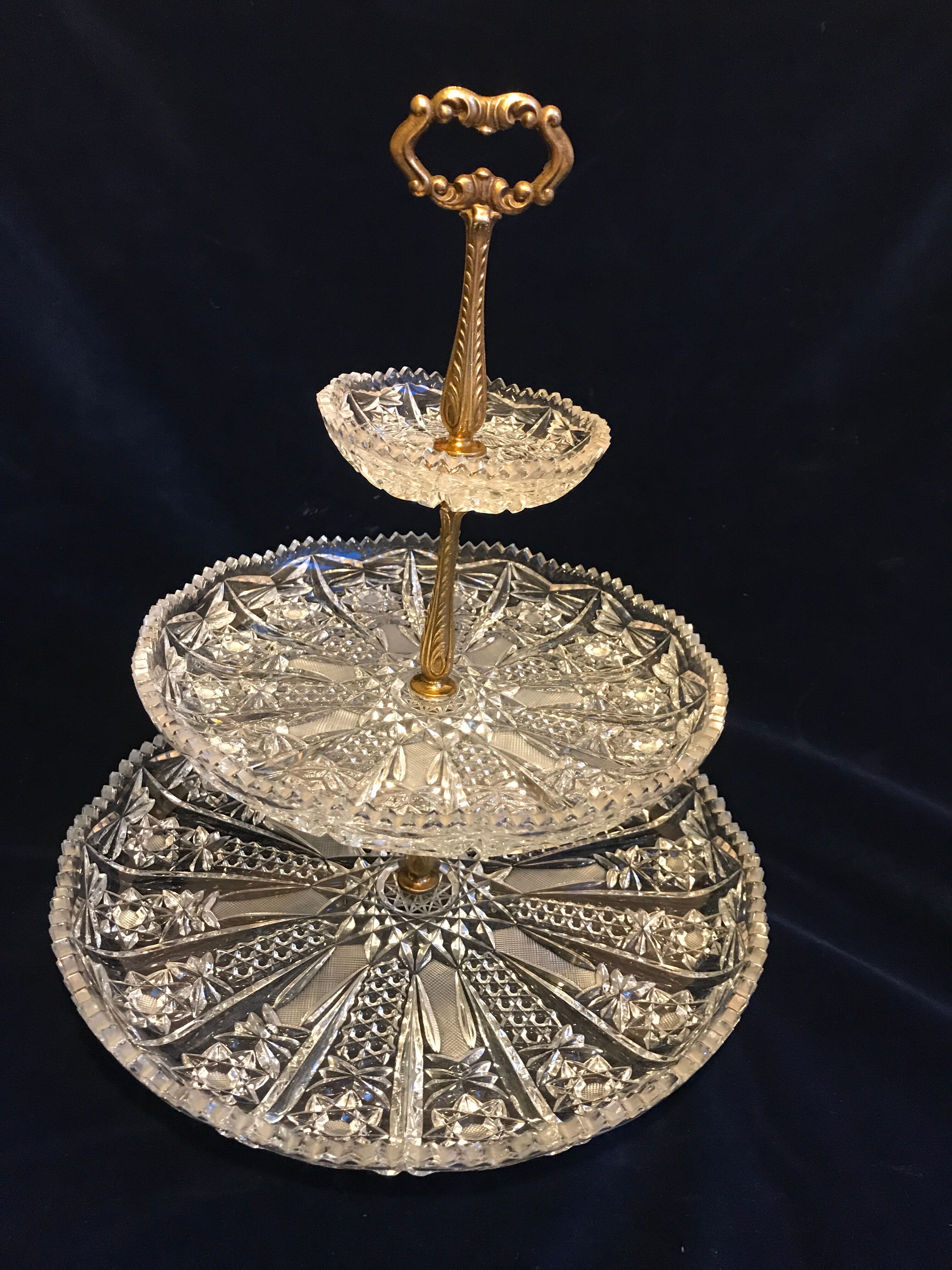 Crystal and bronze cake display