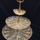 Crystal and bronze cake display