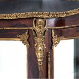 Vitrine style Louis, France, vers 1910.