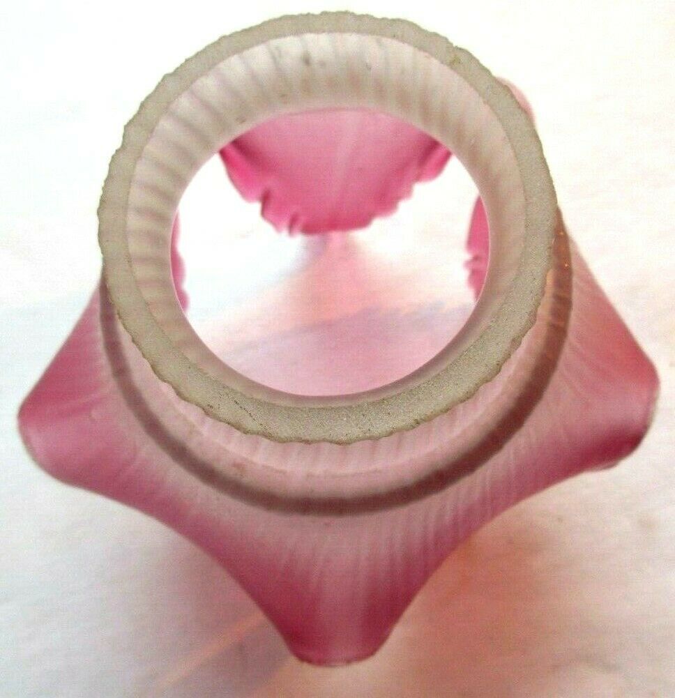 Art Deco Nouveau lamp tulip, pink glass flower, 5 ribbed petals raised