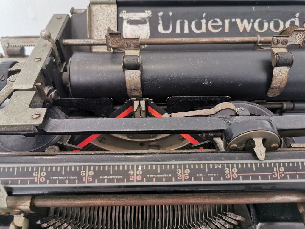 Underwood 1920 typewriter
