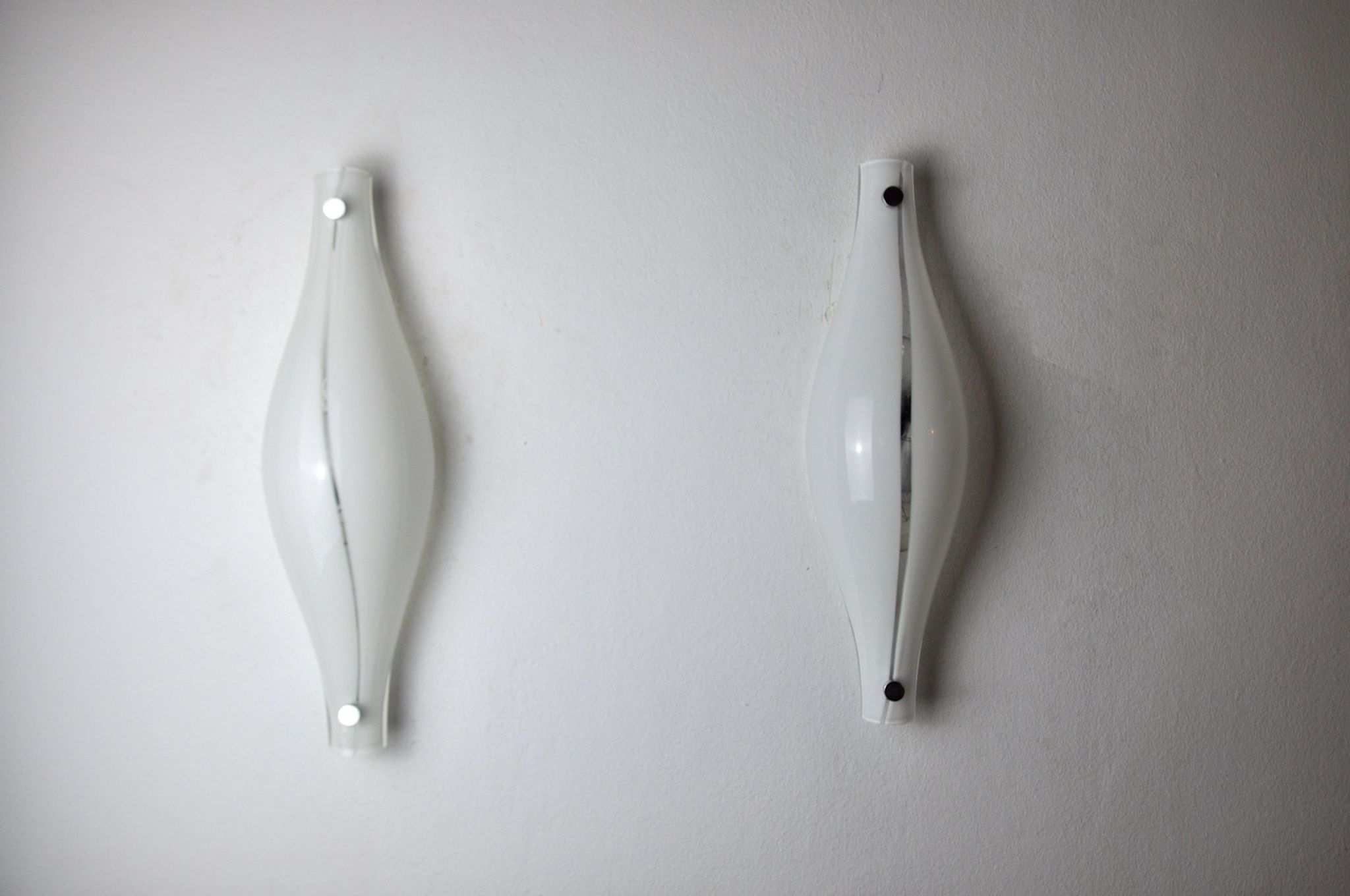 Pair of Cat's Eye wall lamps by Murano Mazzega, blown glass, Italy, 1960