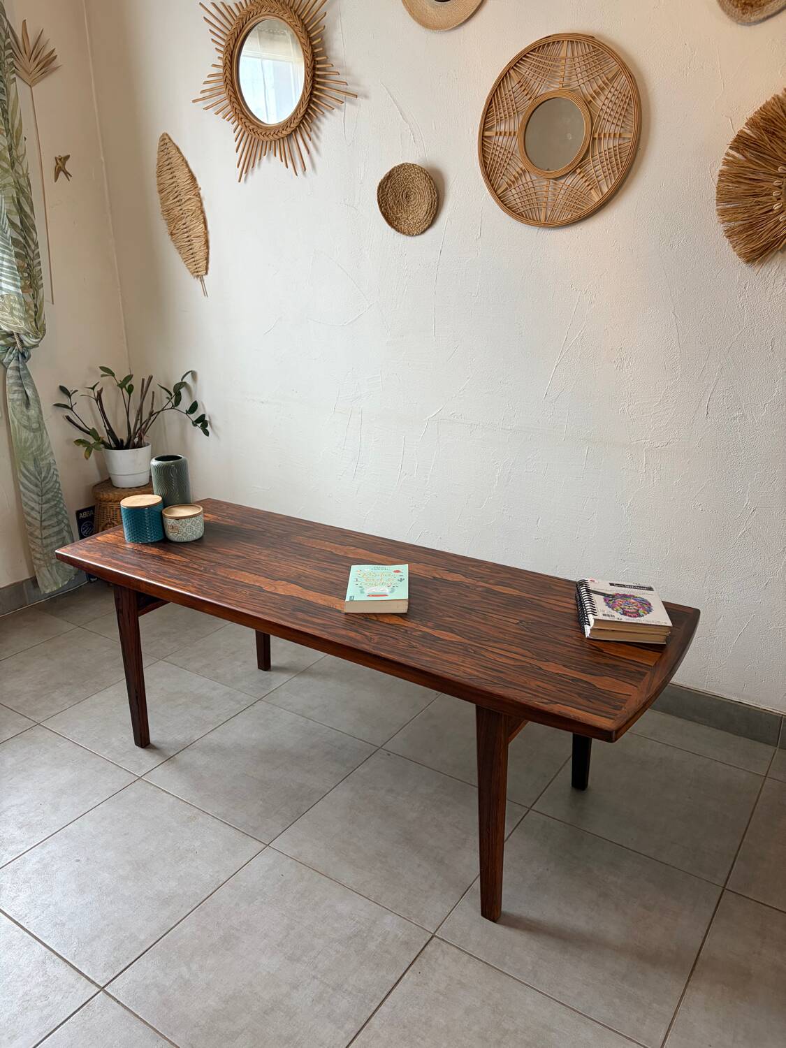 Vintage Scandinavian coffee table in rosewood.
