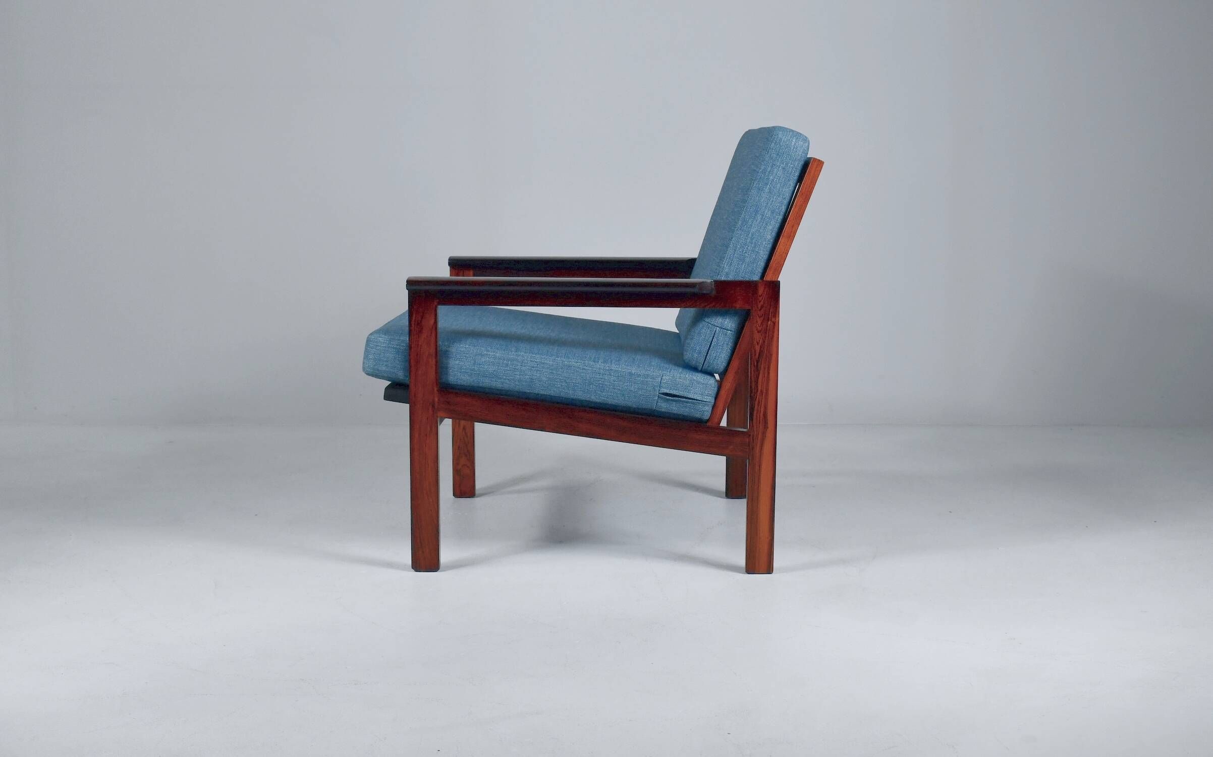 Fauteuil Capella par Illum Wikkelso pour Niels Eilersen. 1959.