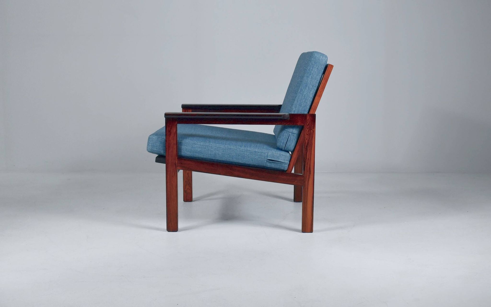 Fauteuil Capella par Illum Wikkelso pour Niels Eilersen. 1959.