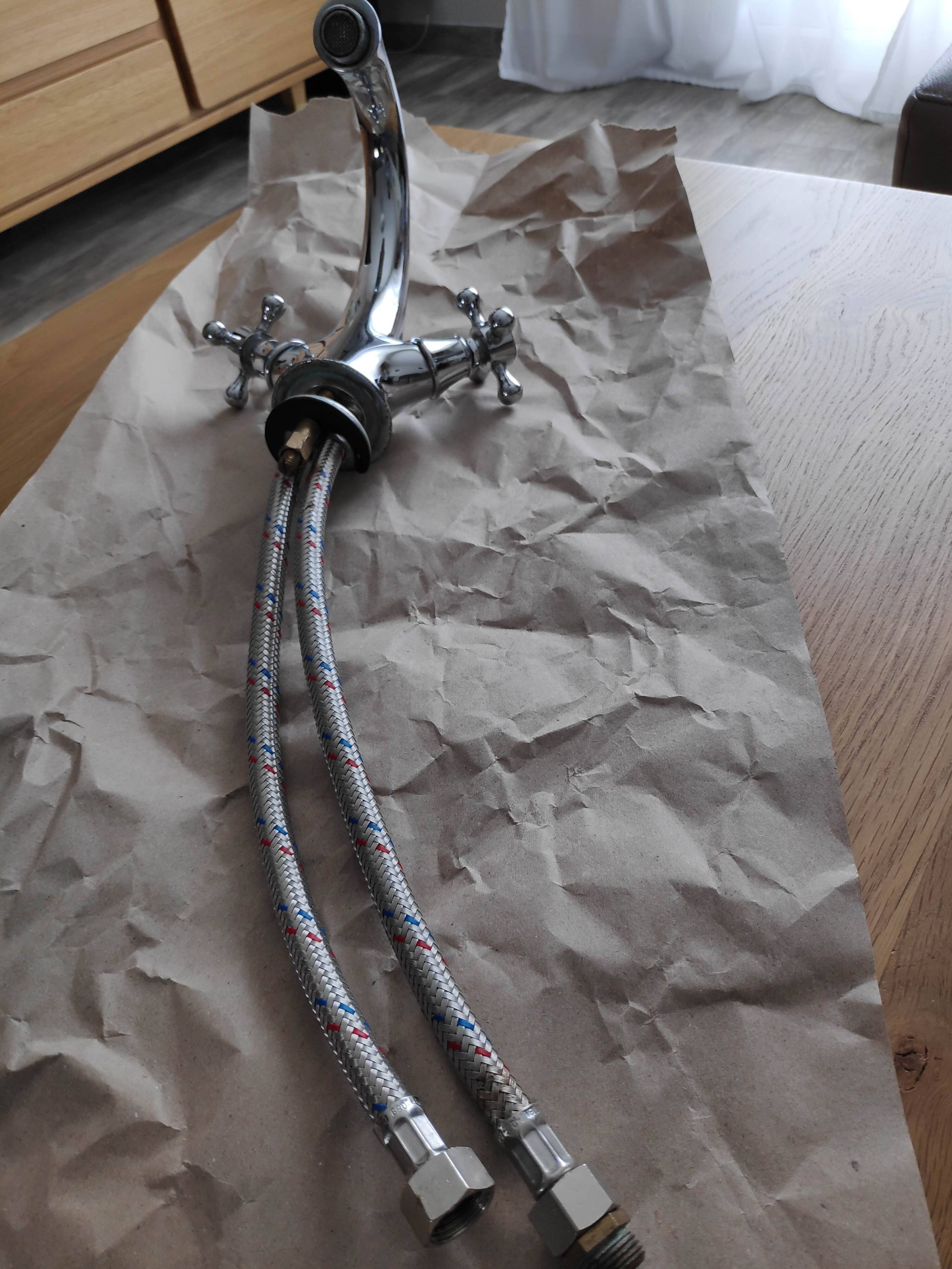 Old mixer tap + flexible hoses