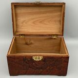 Coffret en bois sculpté Chine décor de pagode