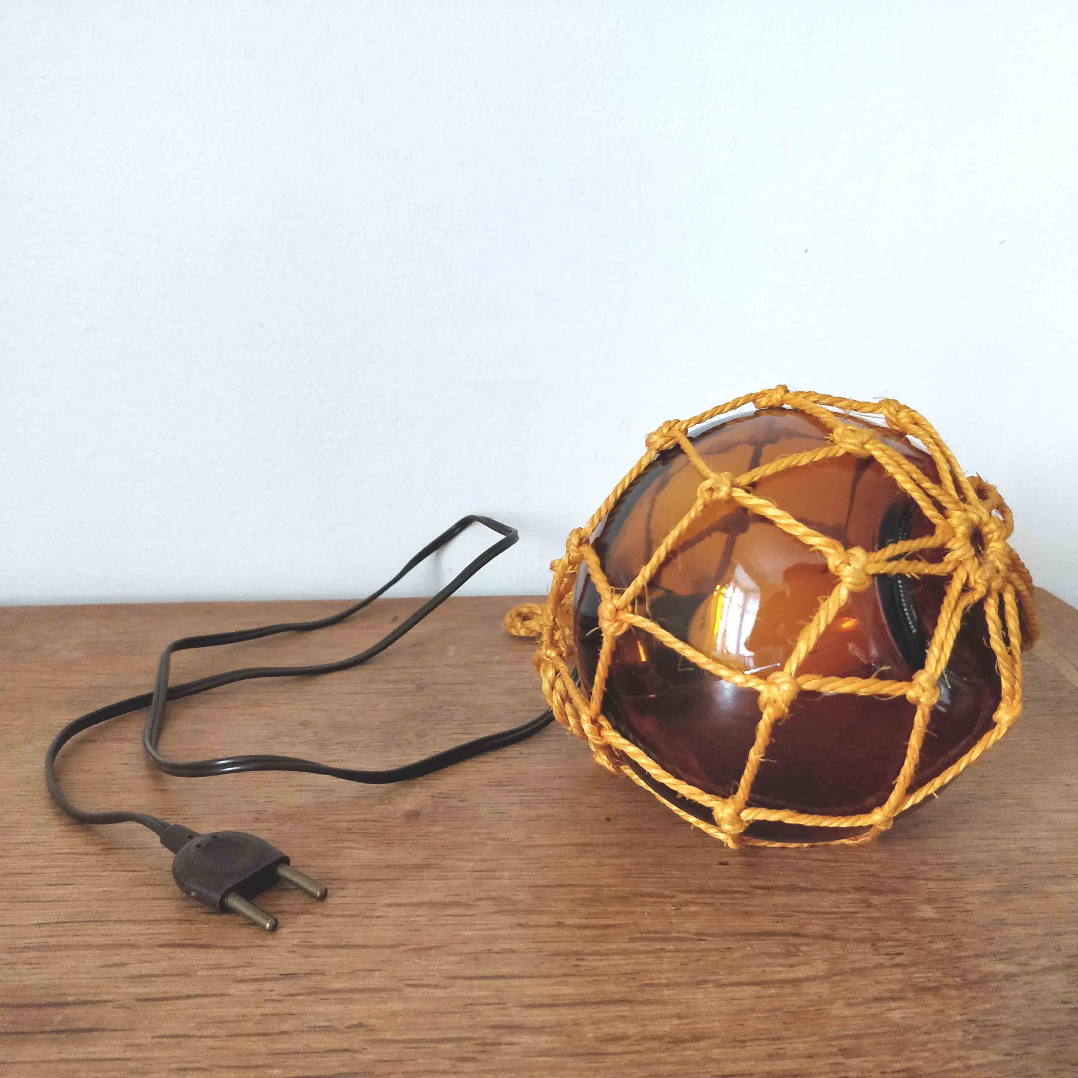 Float lamp peach amber ball
