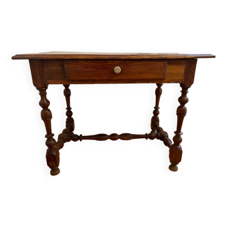 Louvic XIII walnut desk table