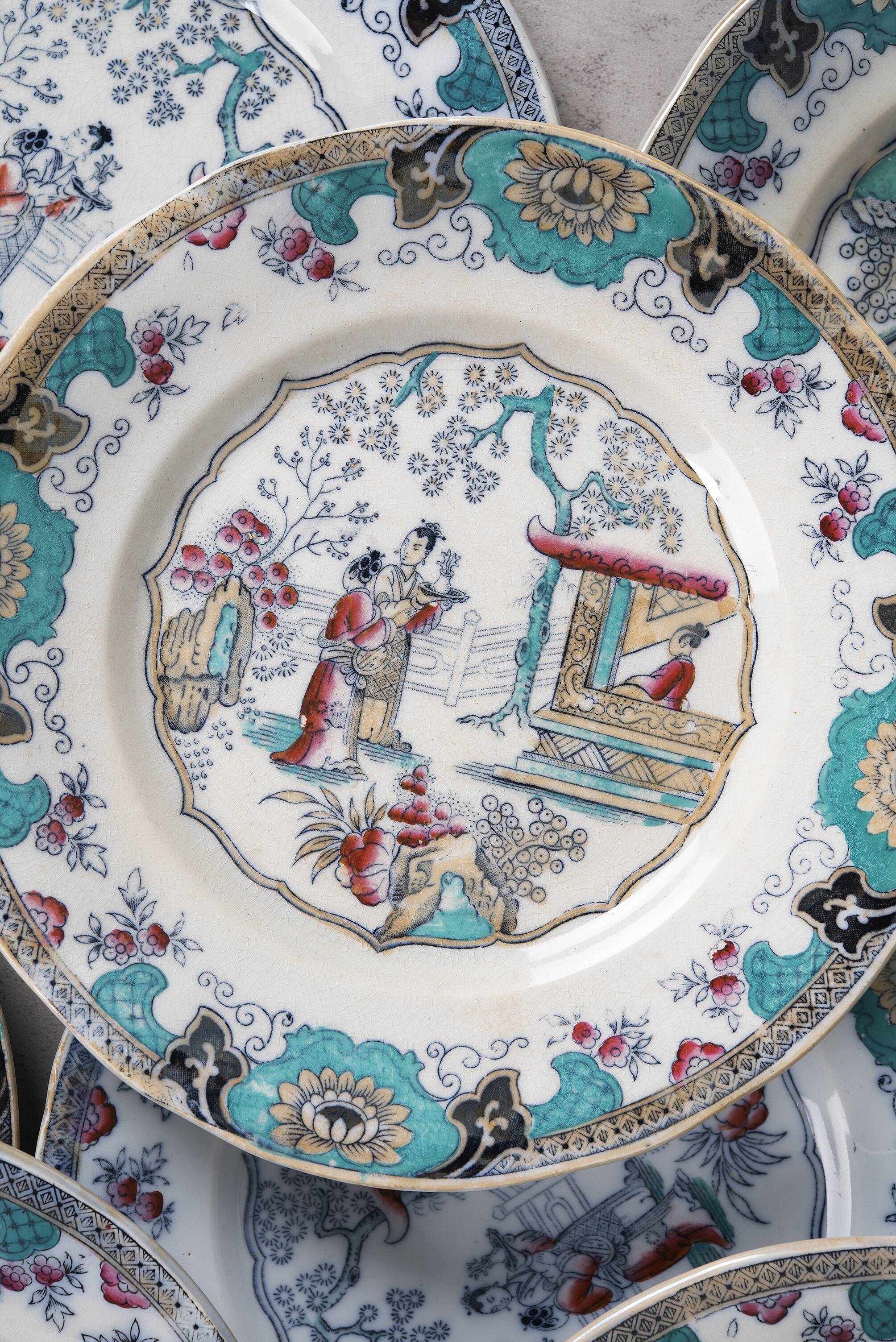 12 plates with large dish, Boch Frères Canton