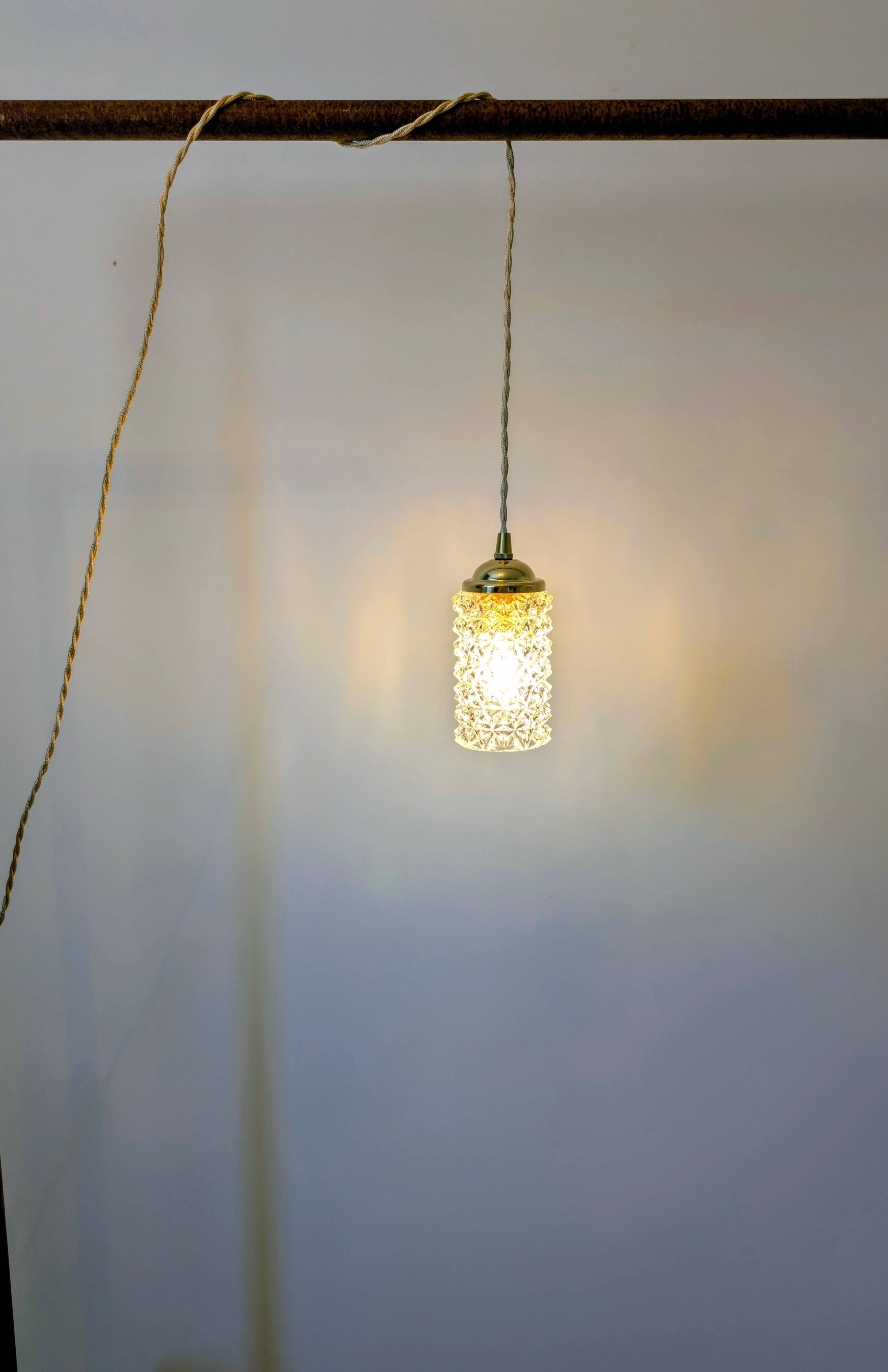 Baladeuse en verre taillé des années 60 - Lumière d'appoint (2 disponibles)