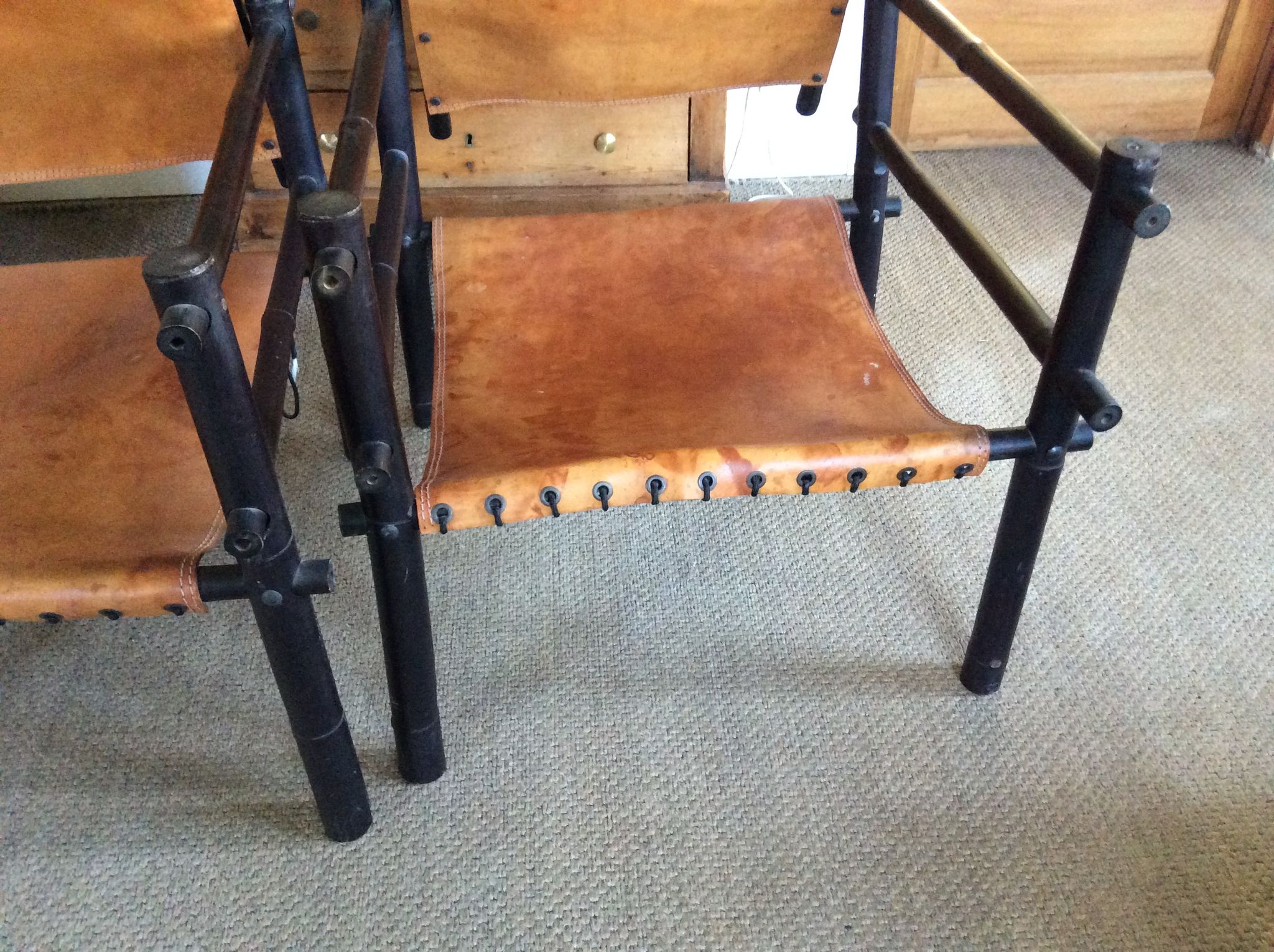 Paire de fauteuils safari