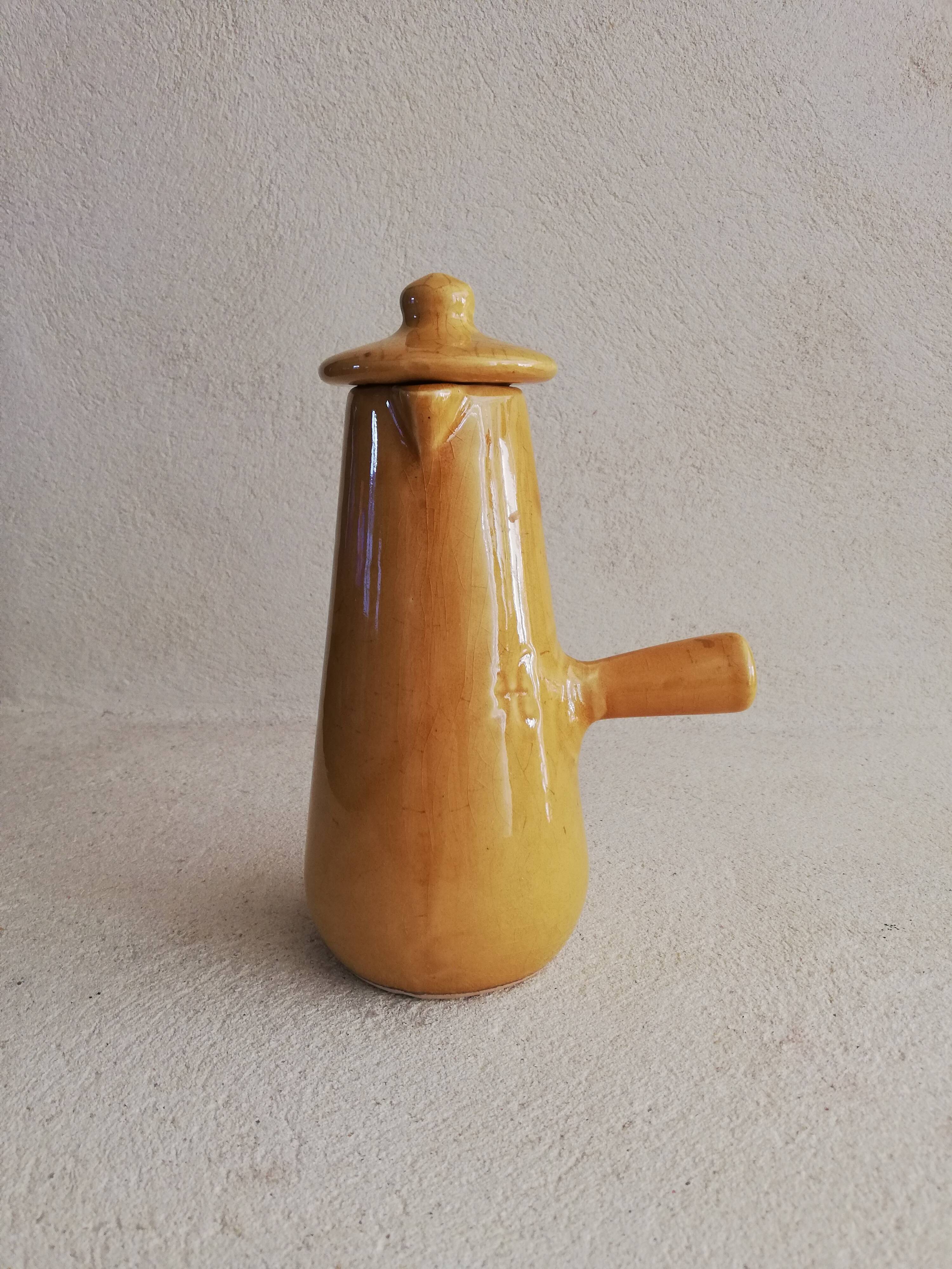 Glazed ceramic oiler