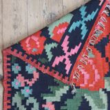 Large Moldavian runner rug with red roses, Romanian floral carpet made by hand with beautiful design 110x265cm