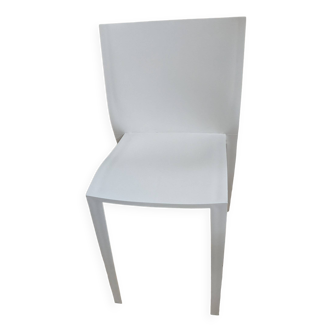 Chaise design blanche slick slick par Philippe Starck xo