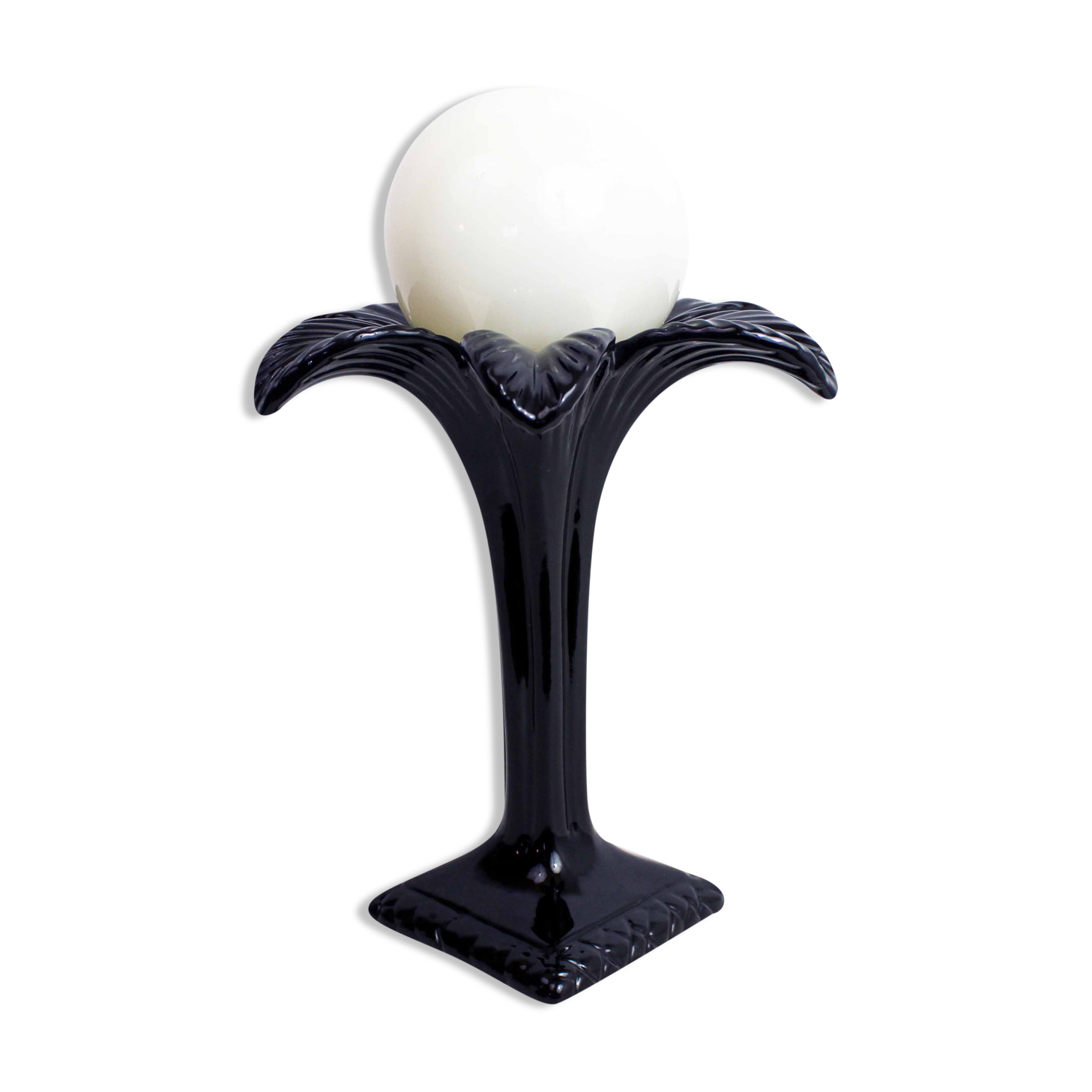 Lampe "palmier" en faïence et verre opalin