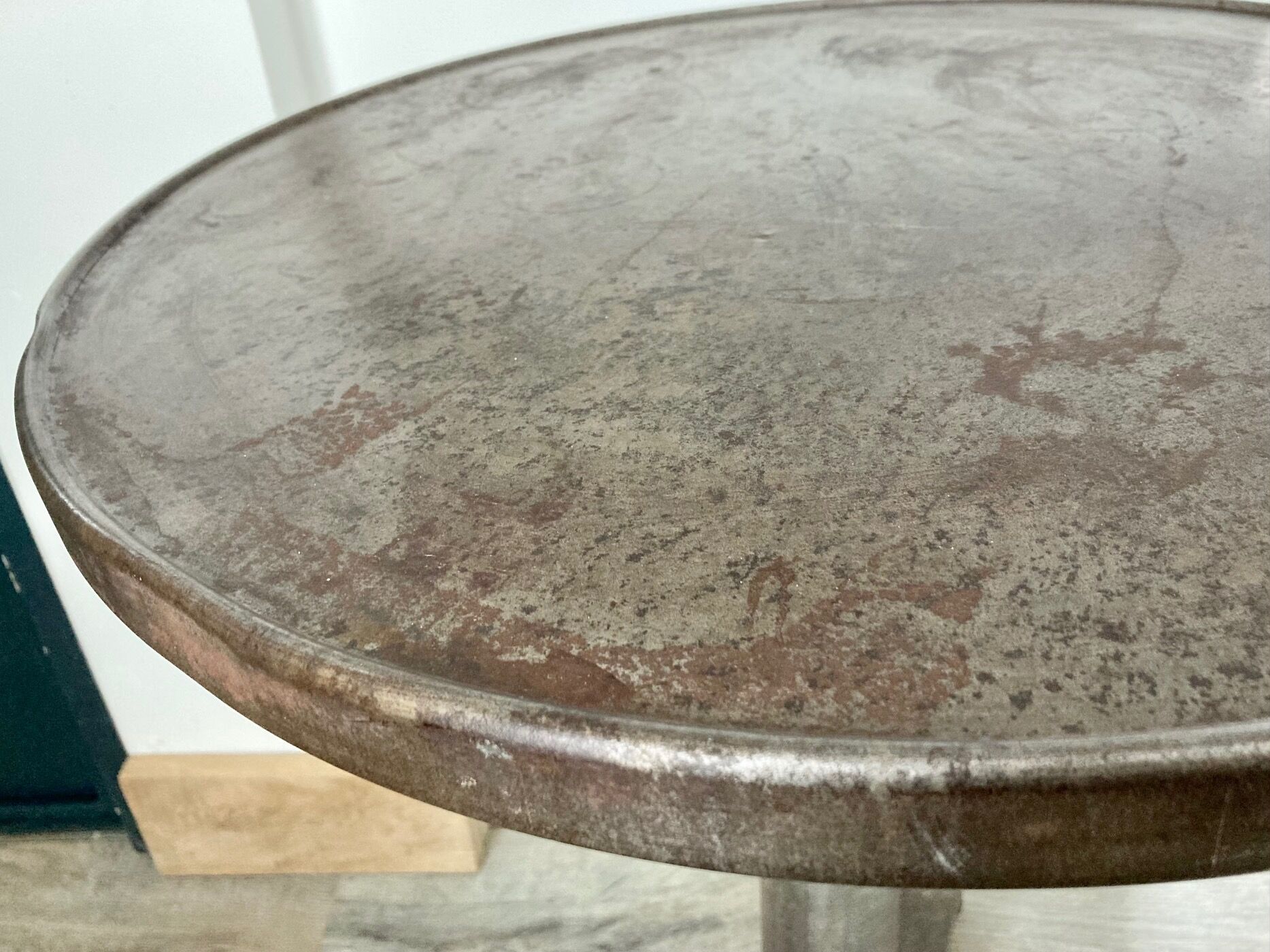 Brasserie terrace table