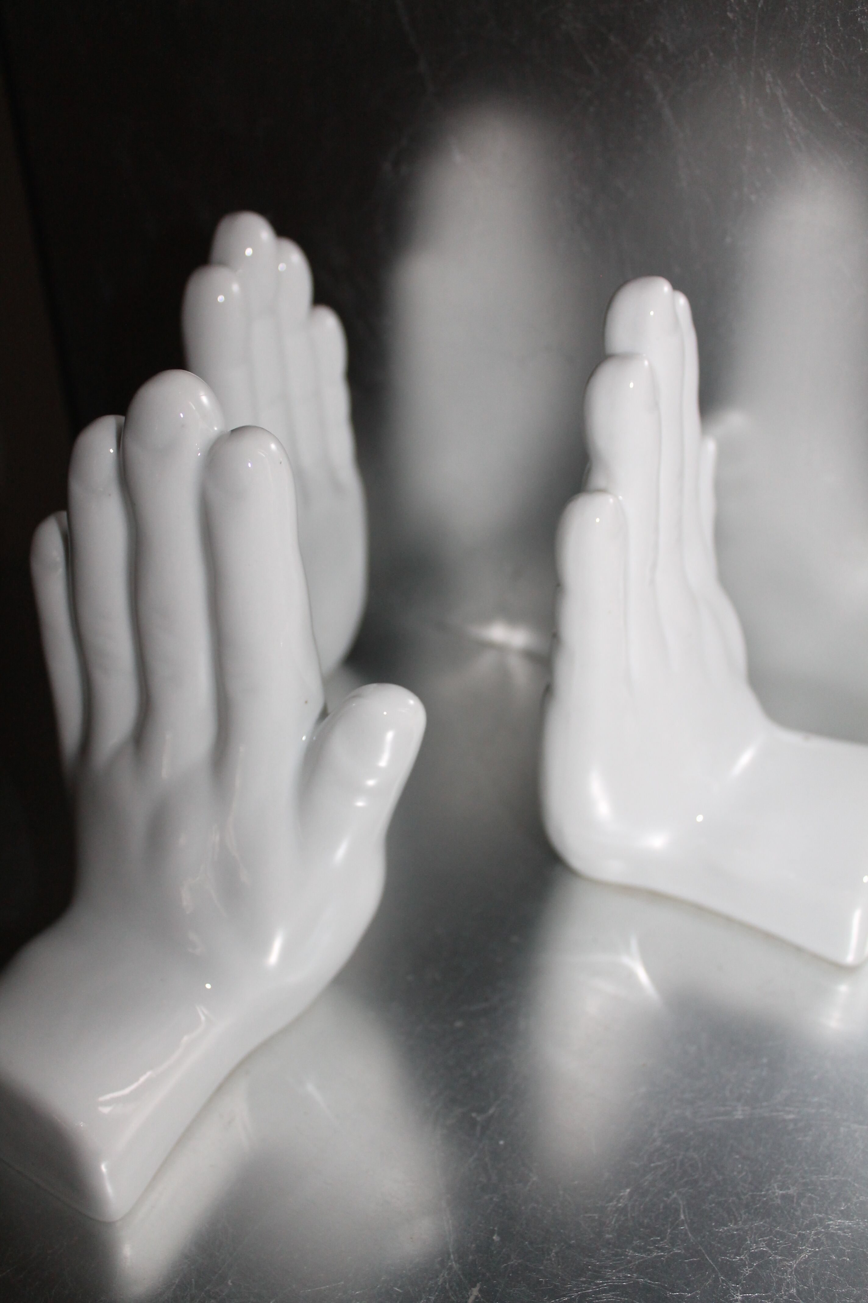 Lot of vintage ceramic hand-held bookends