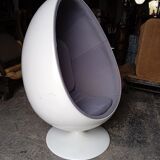 Armchair egg design st 1970 turning
