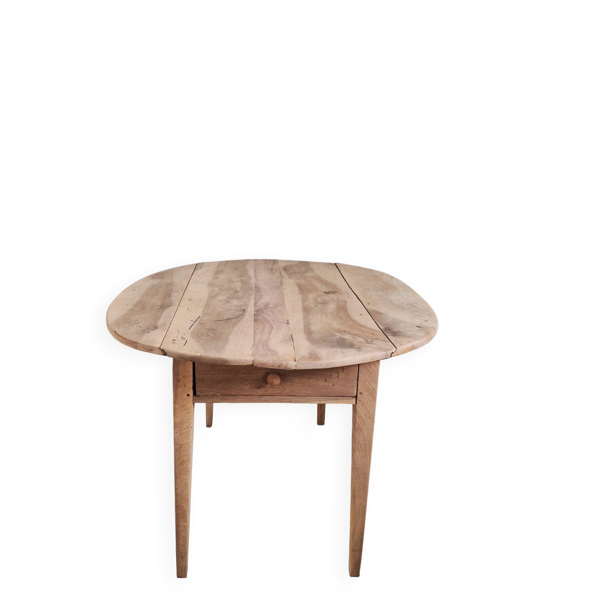 Beautiful drop-leaf table