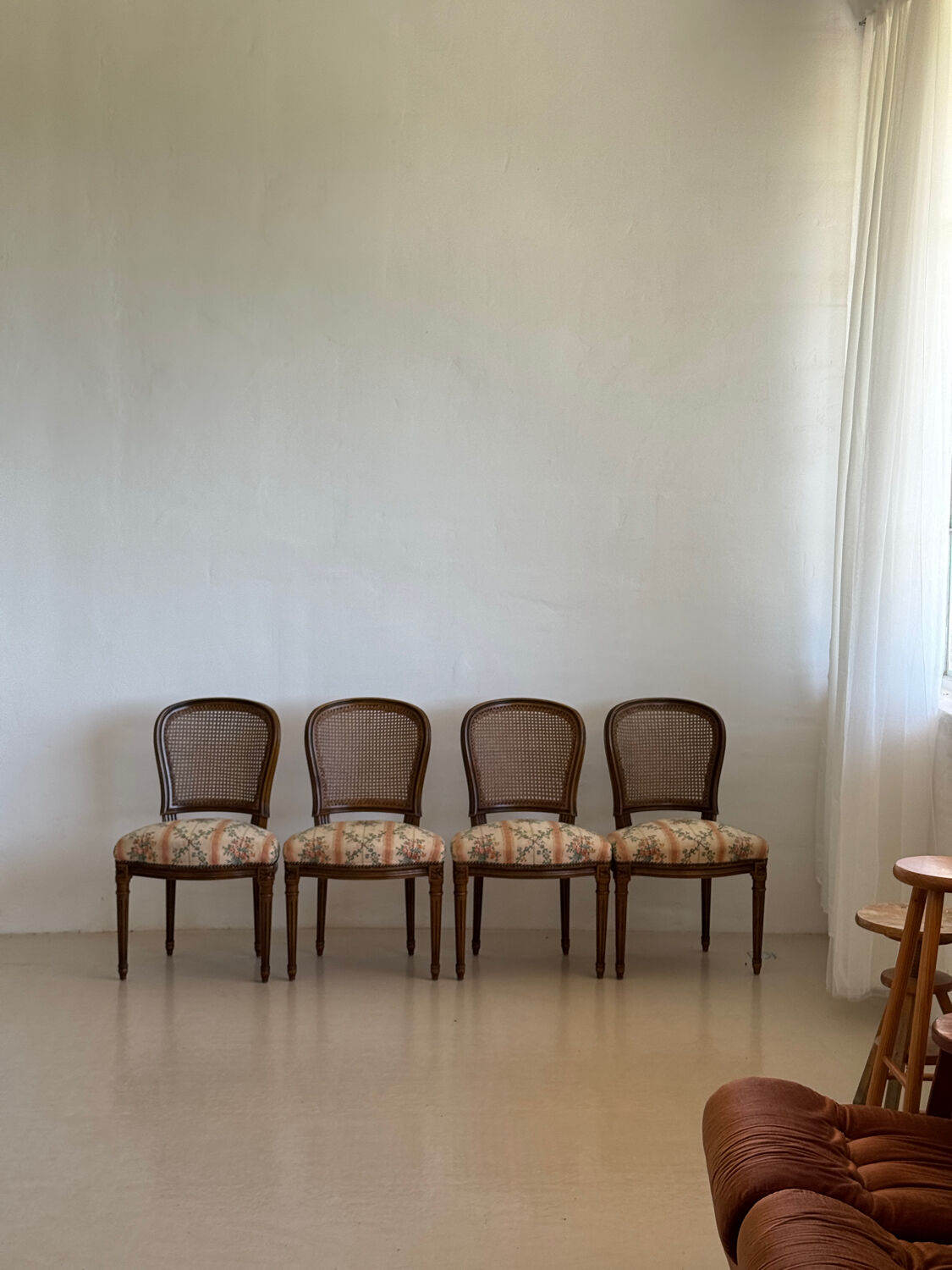 Lot of 4 Louis XVI chairs