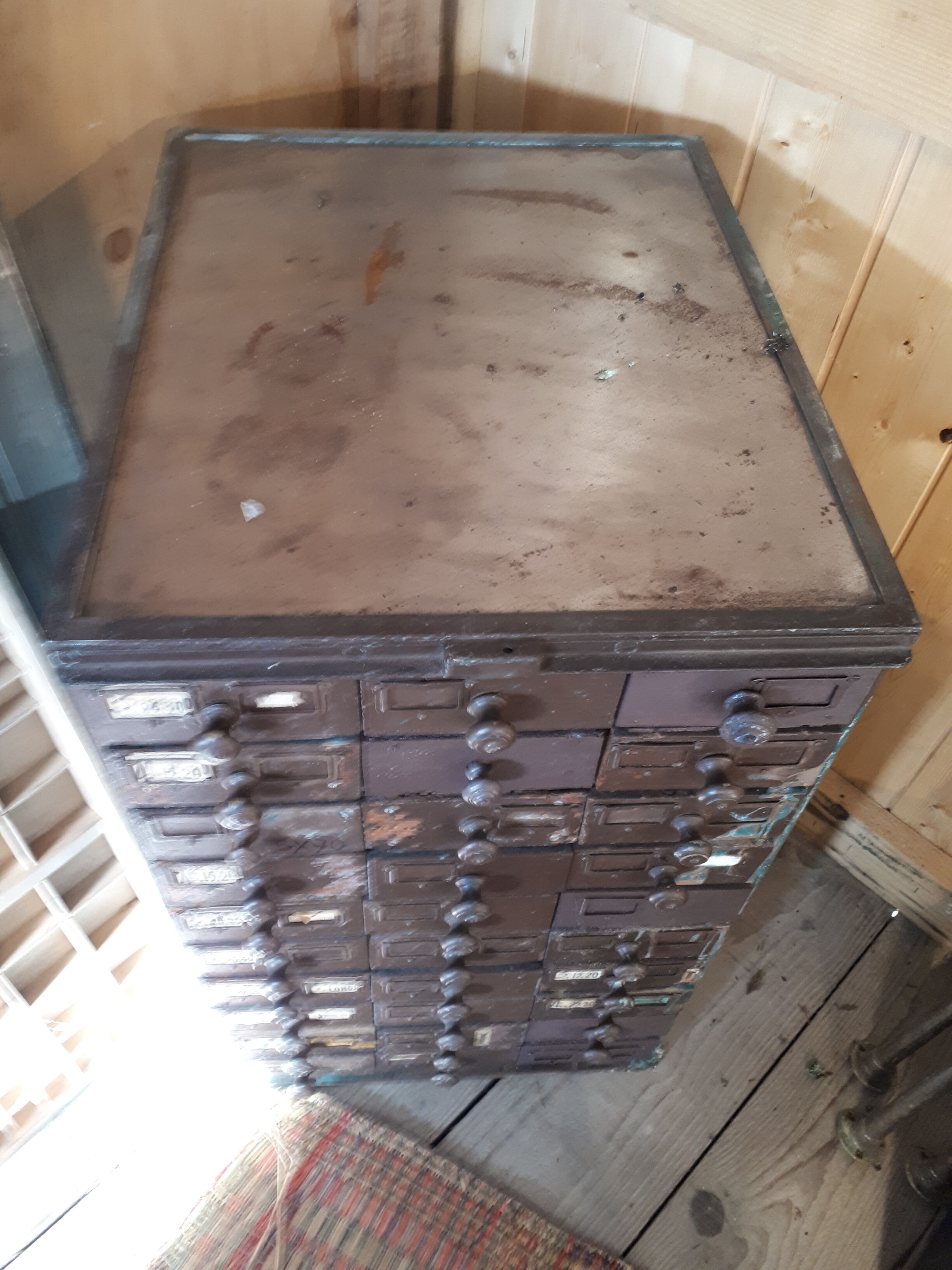 Furniture hardware 30 drawers