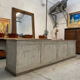 Large trading furniture