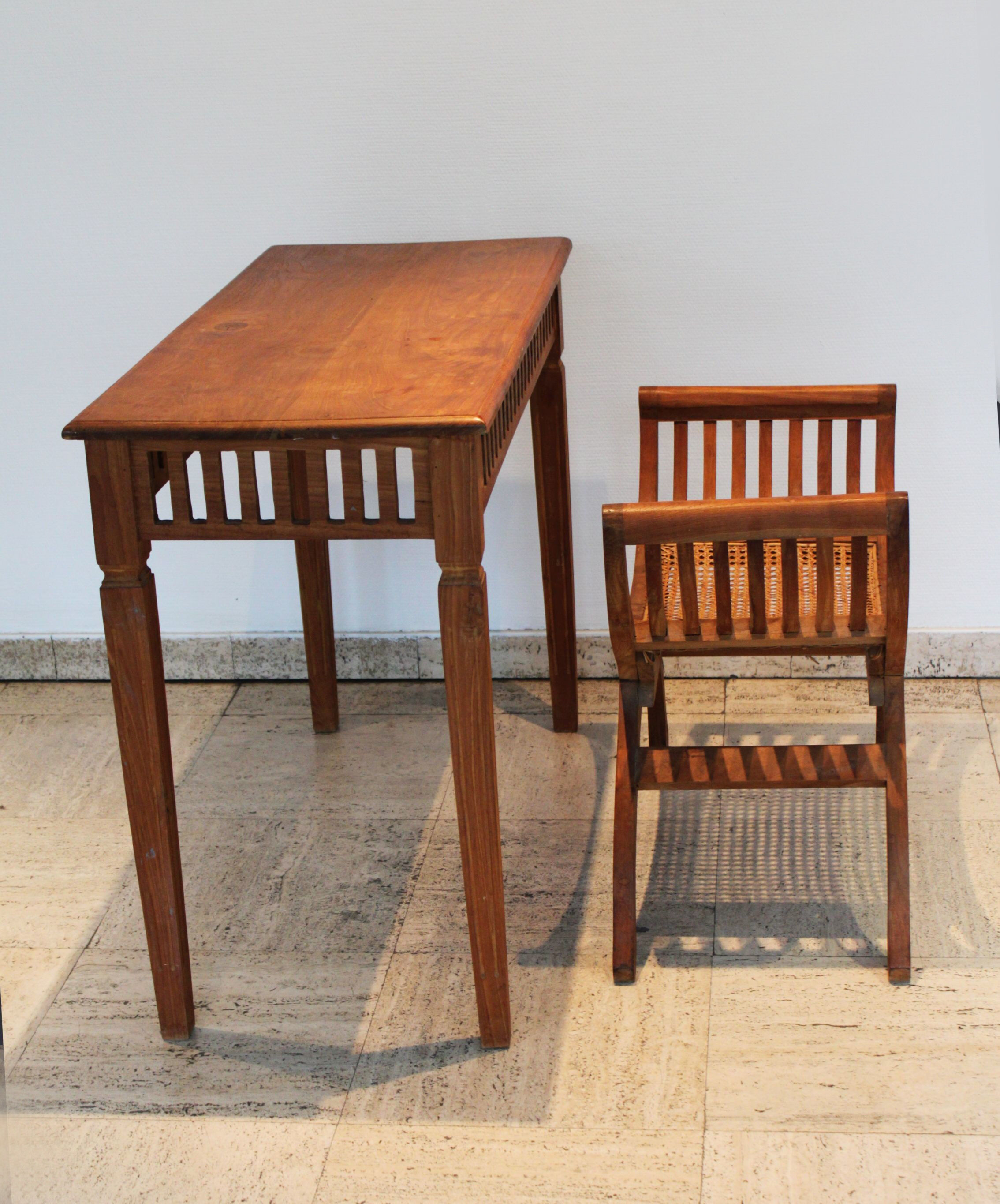 Set console and teak stool, Directoire style.