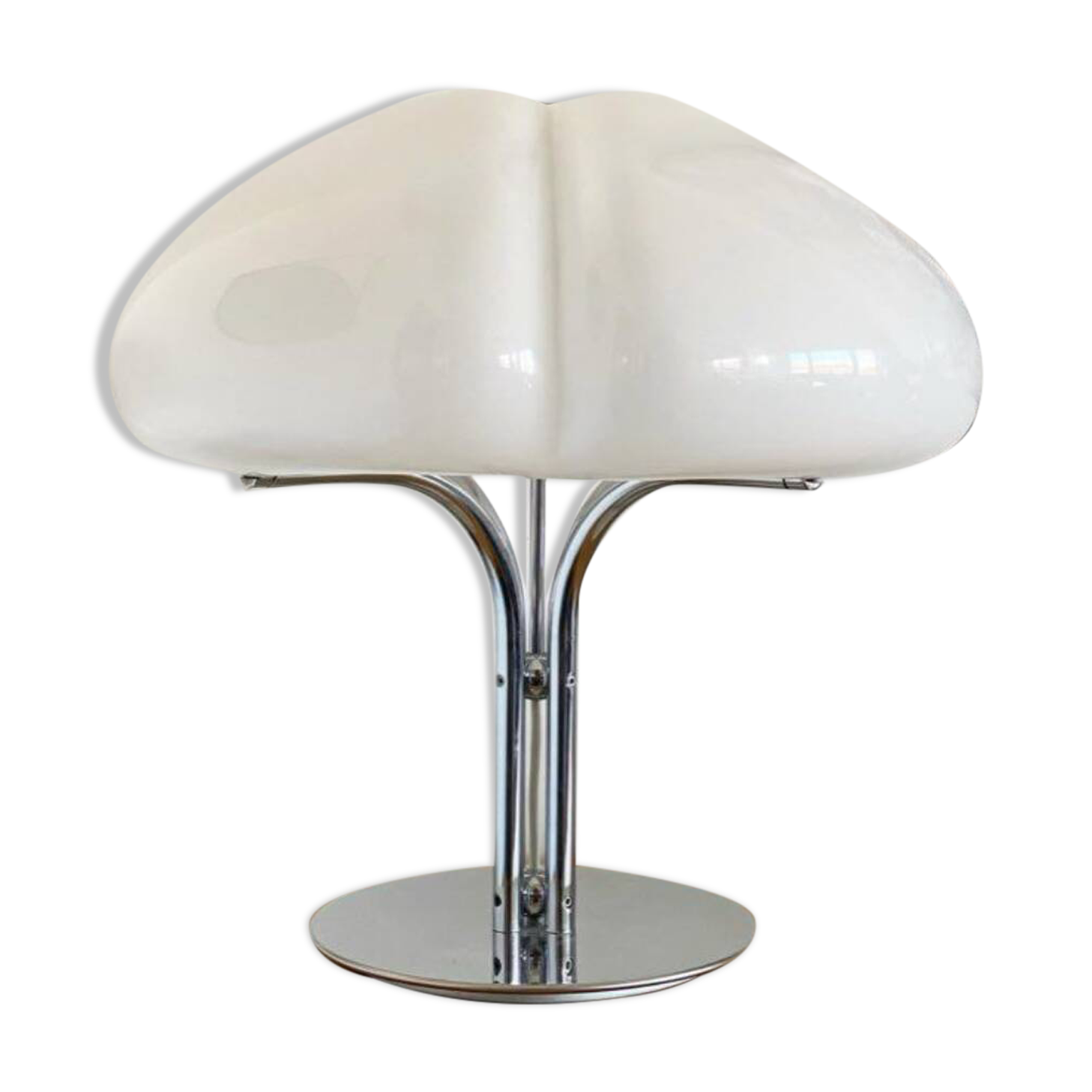 Quadrifoglio lamp by Gae Aulenti and Luigi Massoni for Guzzini