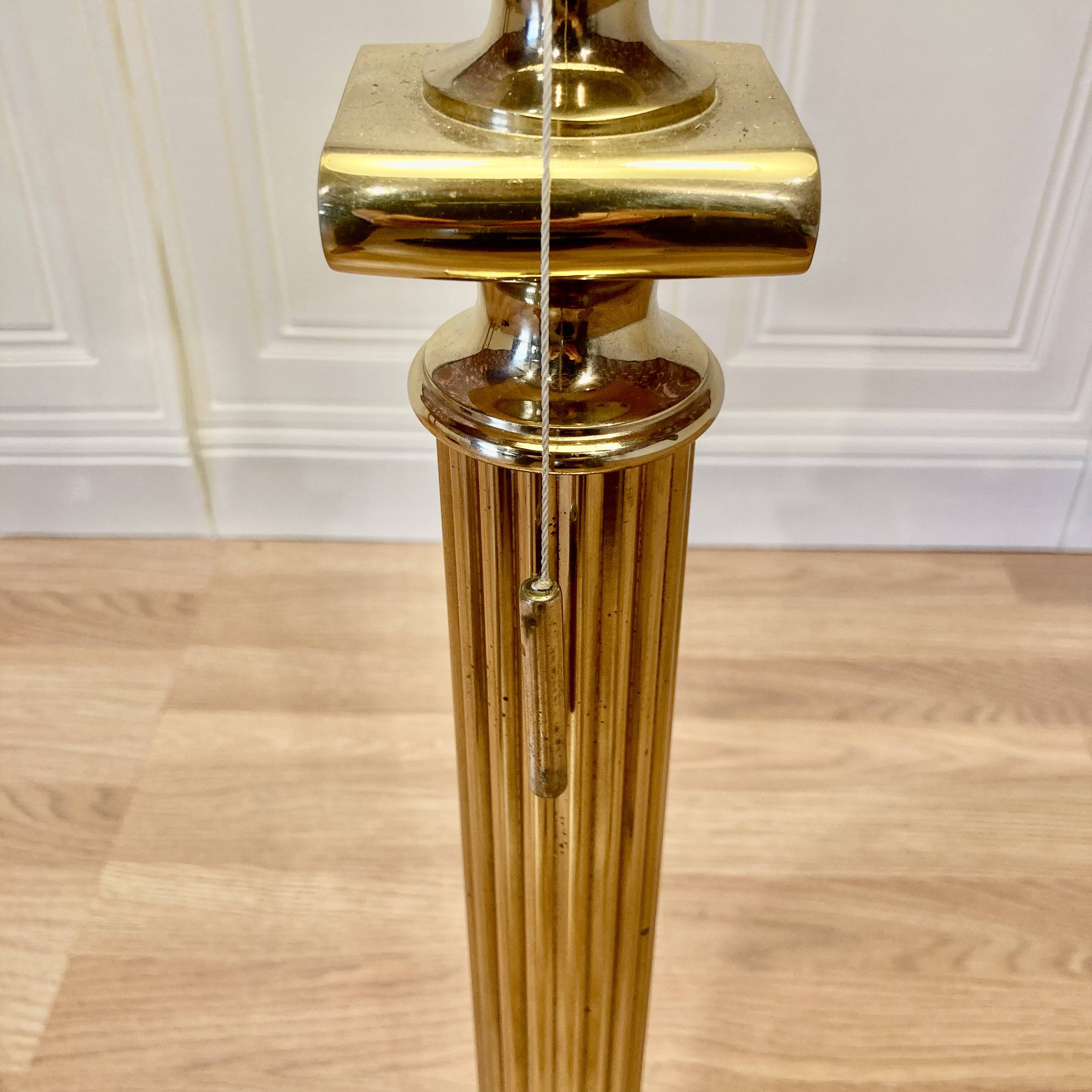 "1960 DESIGN LAMPPOST."