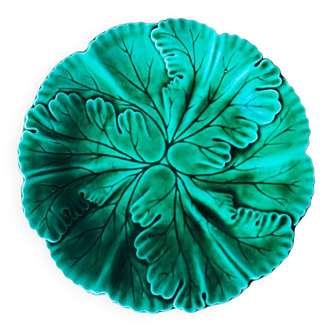 Assiette à feuilles de botanique en faïence verte émaillée de Clairfontaine vers 1890