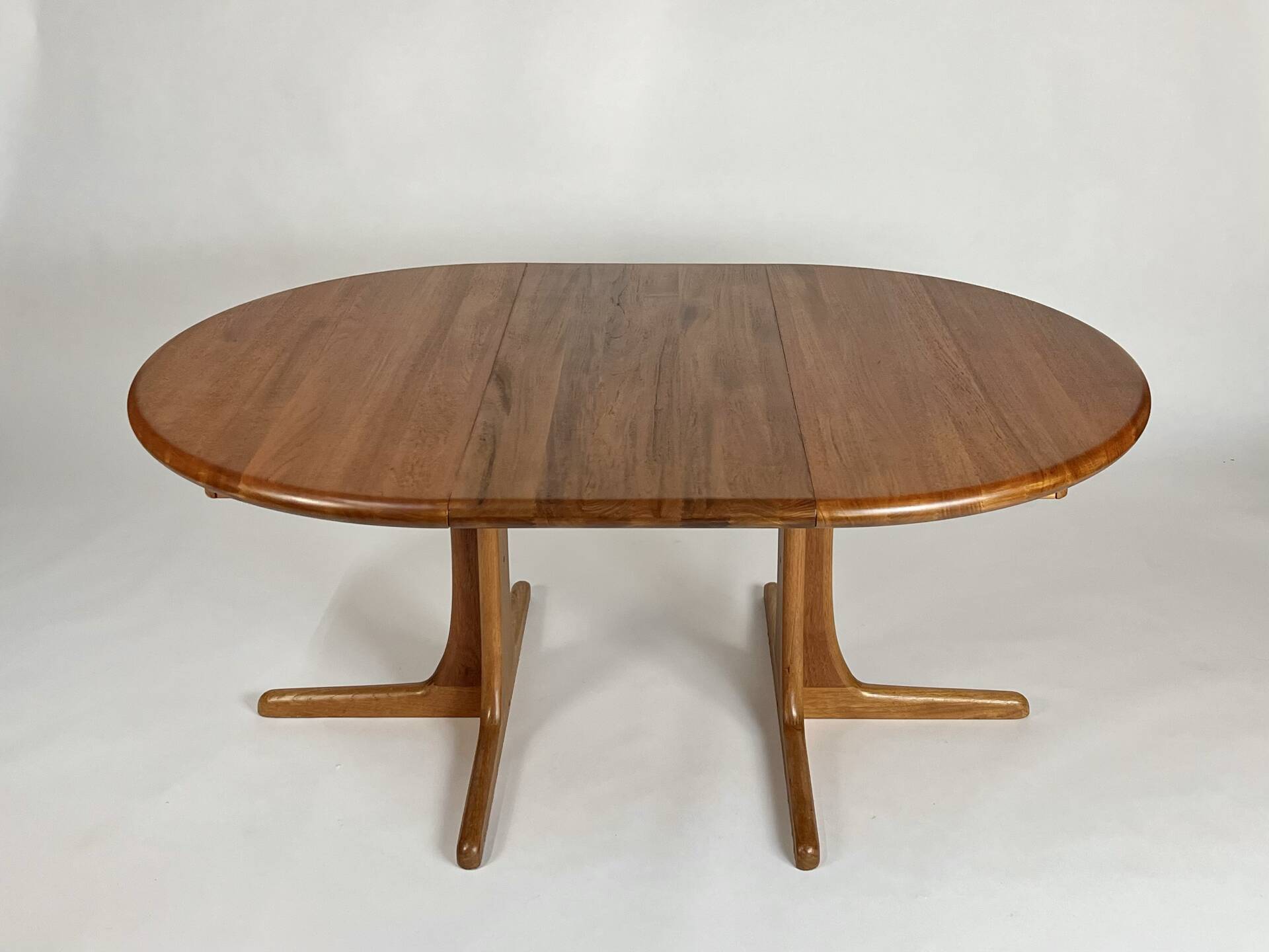 Vintage round teak dining table solid wood danish design 70s