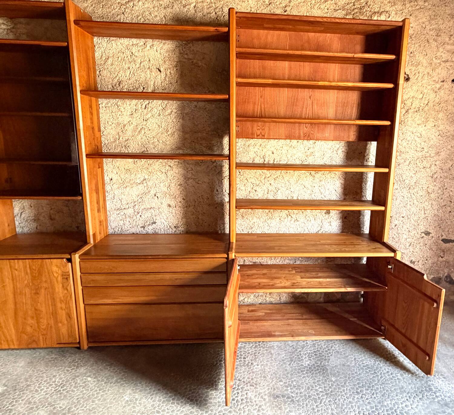Modular library Series Go by Pierre Chapo