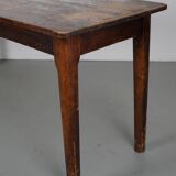 Table d'appoint ou bureau vintage en pin rustique français, années 1950