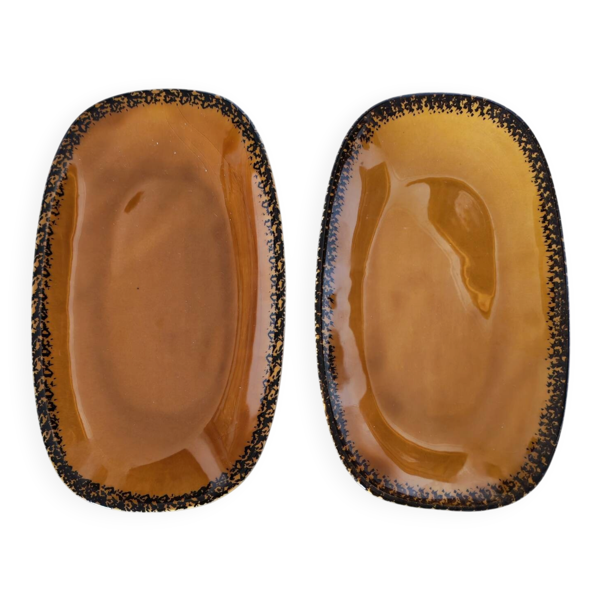 Duo of oval Gien earthenware dishes