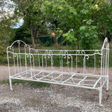 19th century wrought iron baby bed convertible into a bench + wool mattress