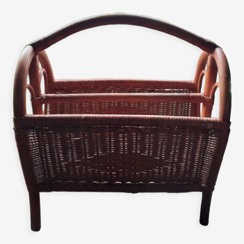 Rattan magazine holder