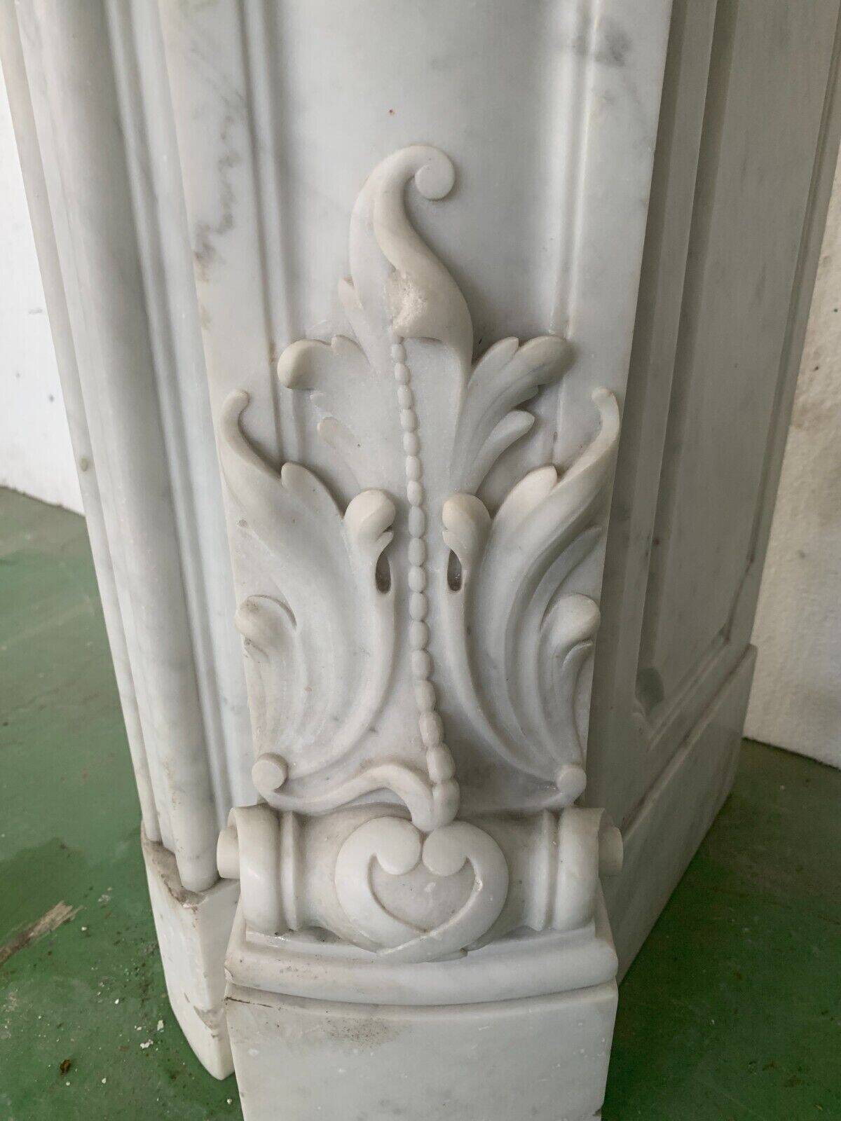 Louis XV style fireplace in white Carrara marble 19th century