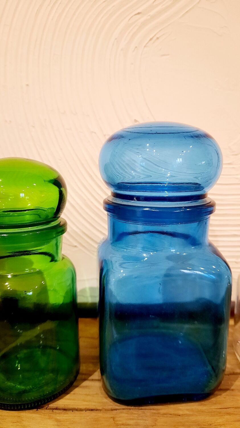 Glass pharmacy jar bottles