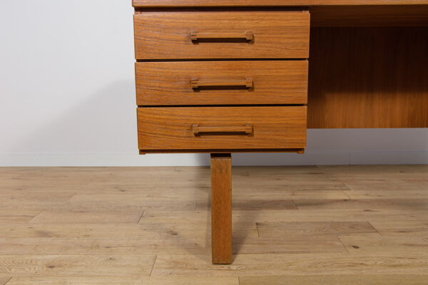 Bureau indépendant en teck de milieu de siècle par Torben Valeur et Henning Jensen pour Dyrlund, Danemark, années 1960.
