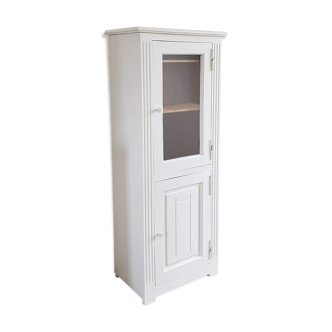 White glass-glass Parisian wardrobe