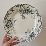 Assiettes plates anciennes H.C, terre de fer