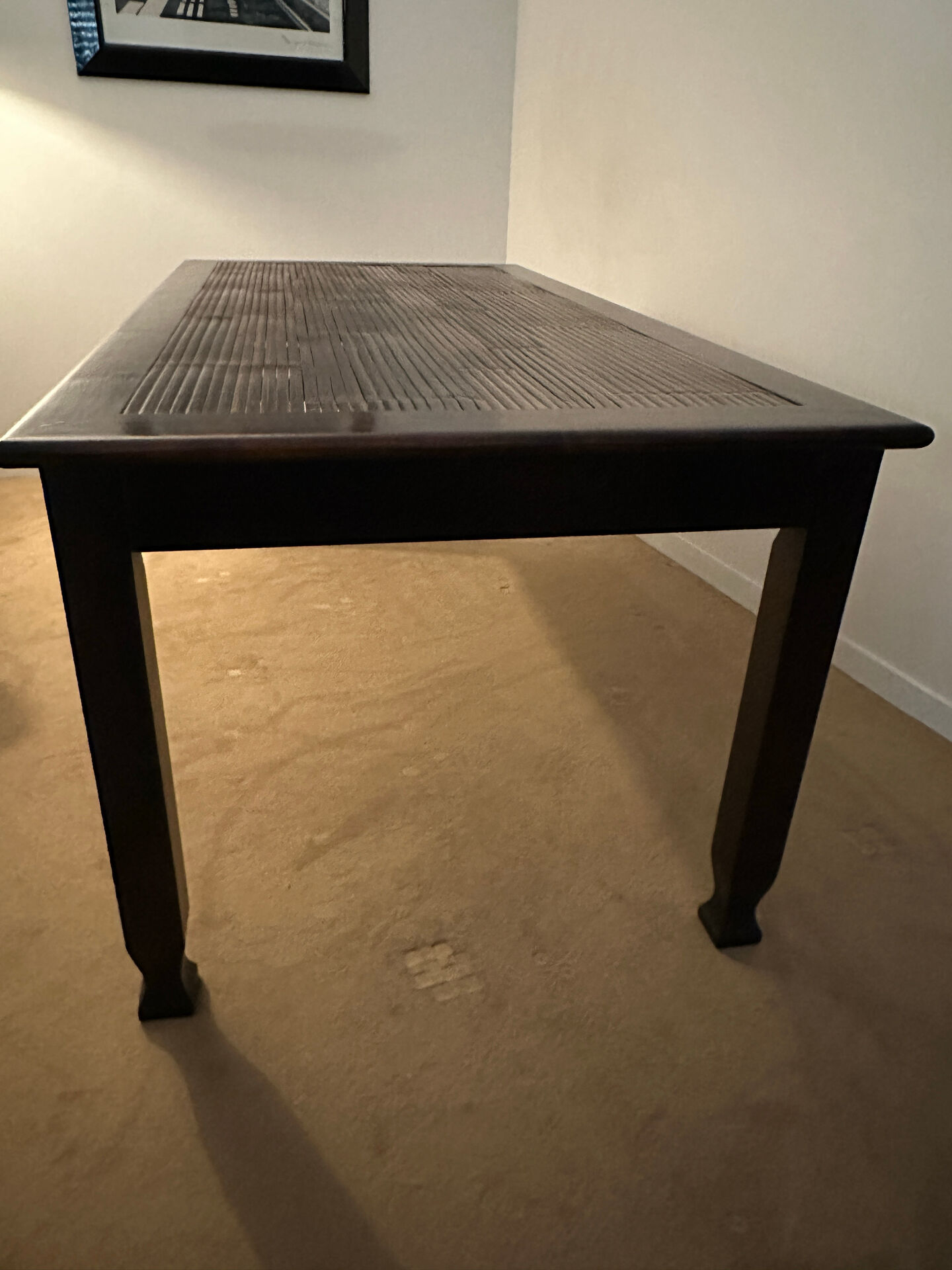 Wenge wood dining table and its 4 chairs.