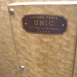 Old safe UNIC Paris