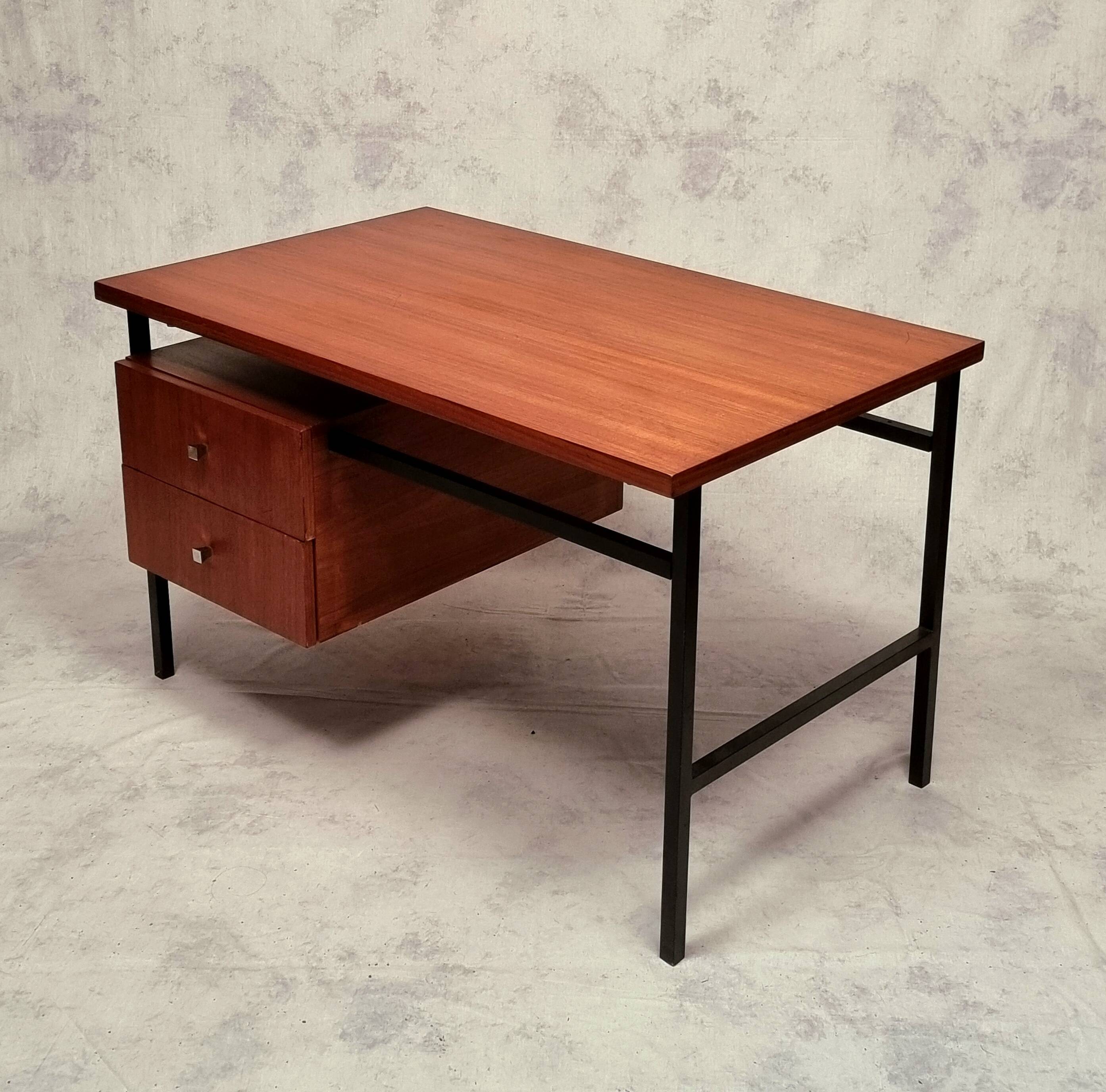 Modernist desk by Luigi Bartolini - Teak - Ca 1960