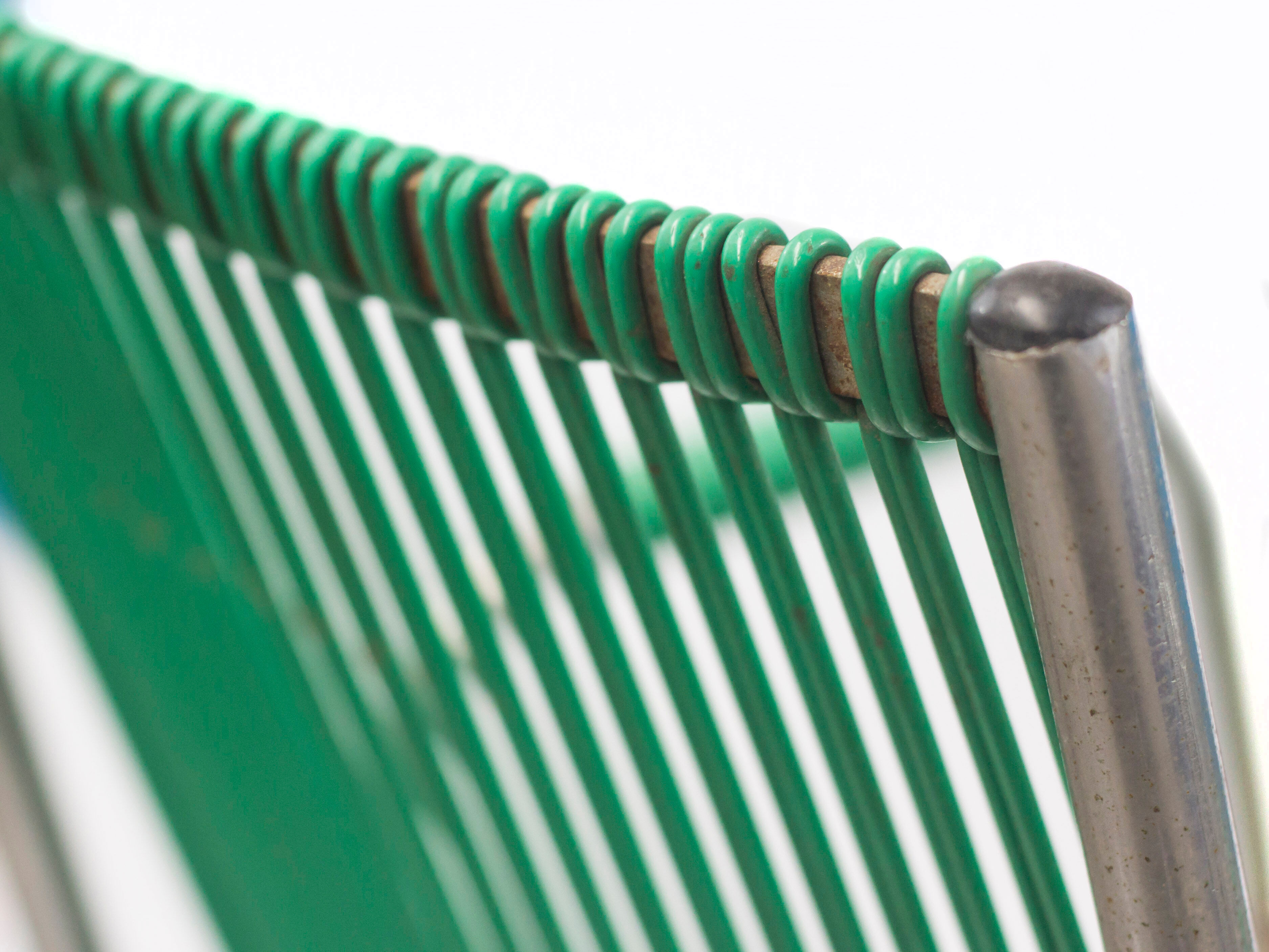 Set of 2 kids chair with scoubidou grid France 60s