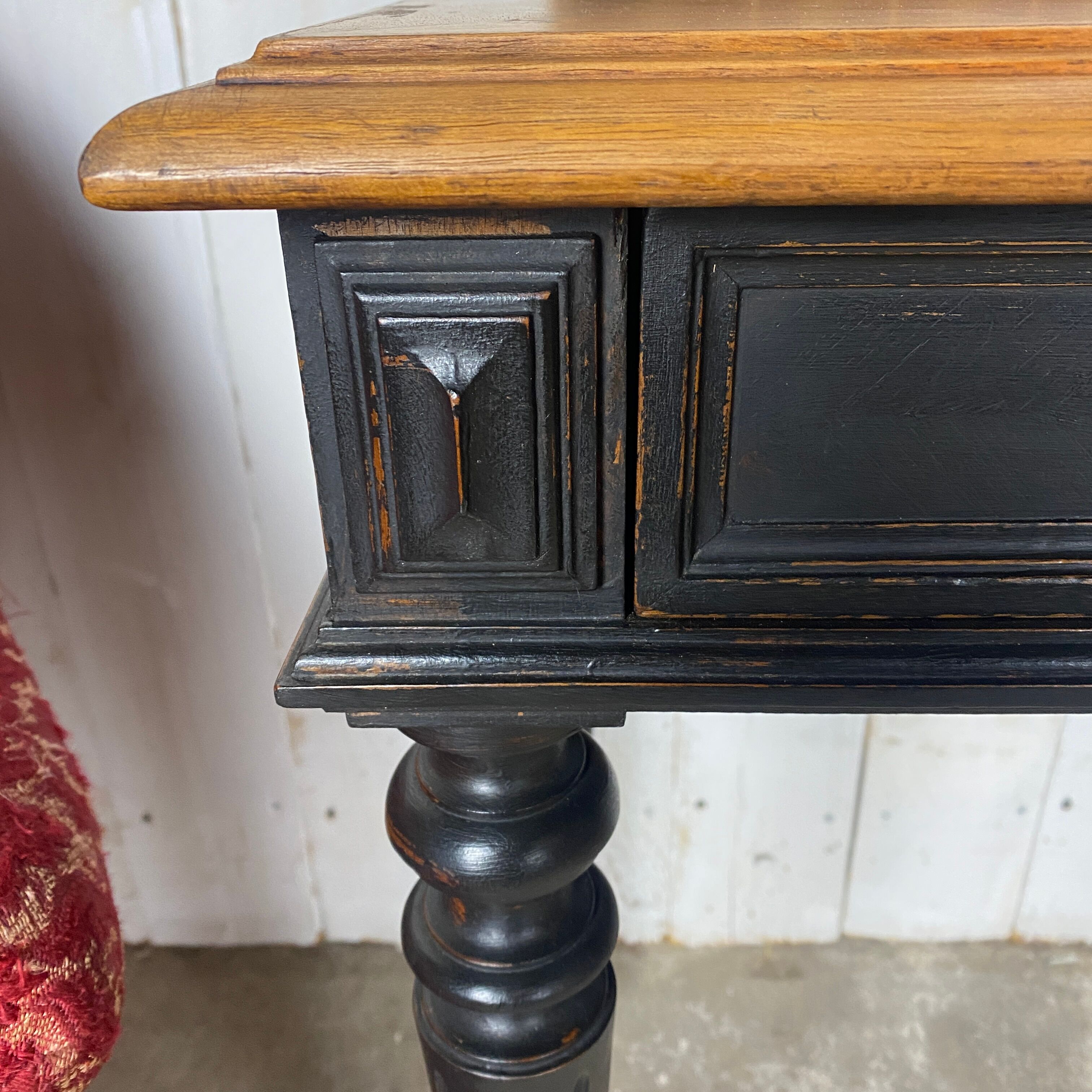 Black patinated lady's desk