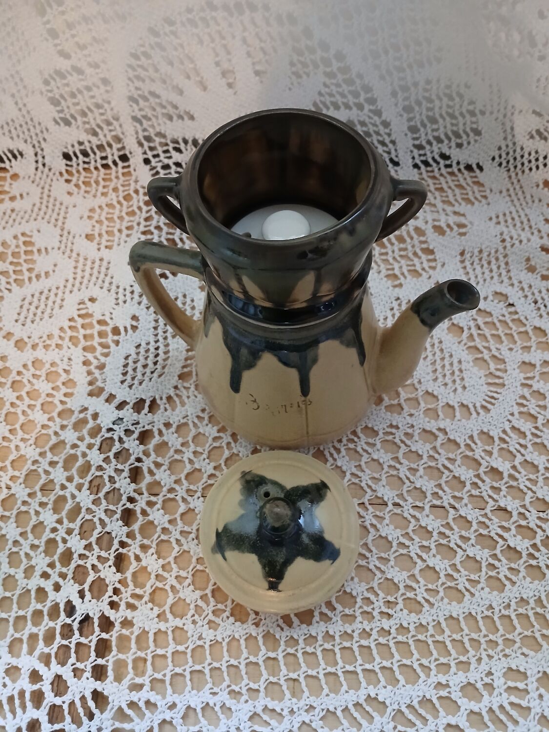 Antique stoneware coffee pot/teapot