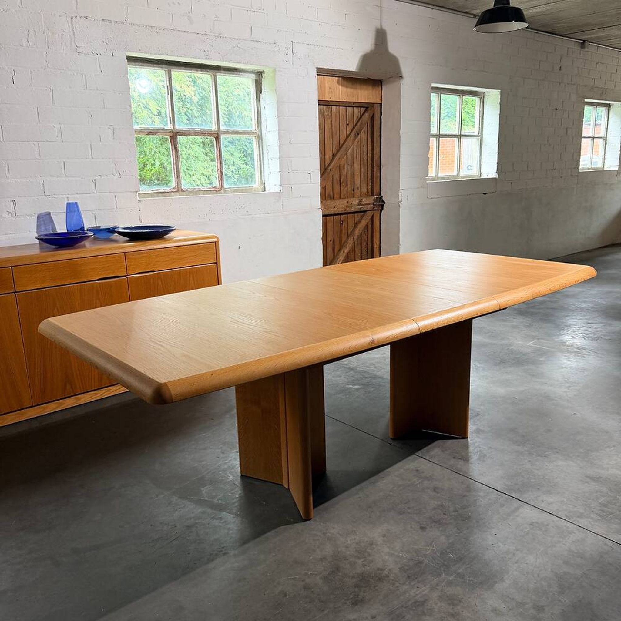 Extendable oak table 'Ann series', Van den Berghe-Pauvers, Belgium, 1970s